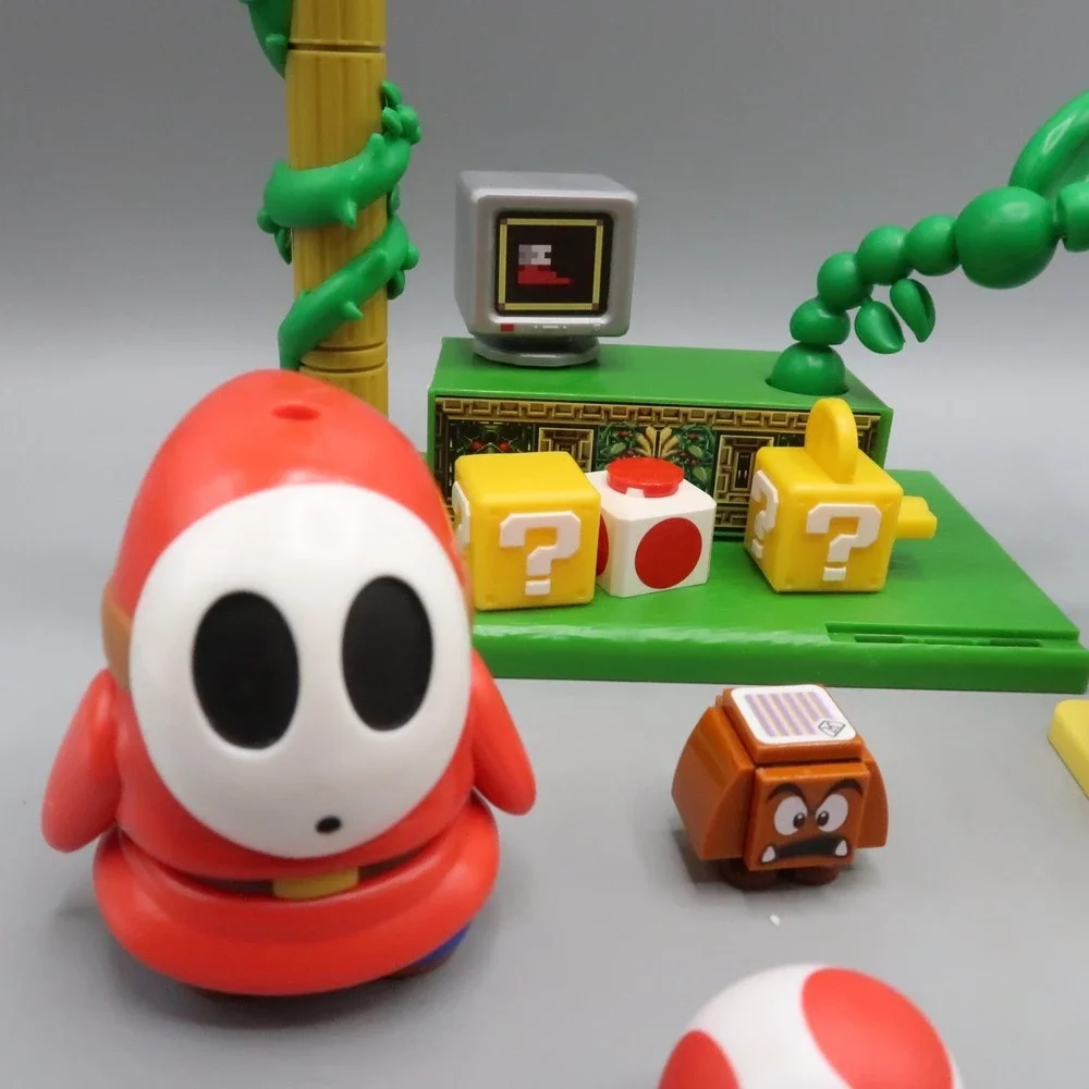 Lot of Super Mario Bros Figures Playset Pieces Yoshi Desert Diorama Piranha Plan